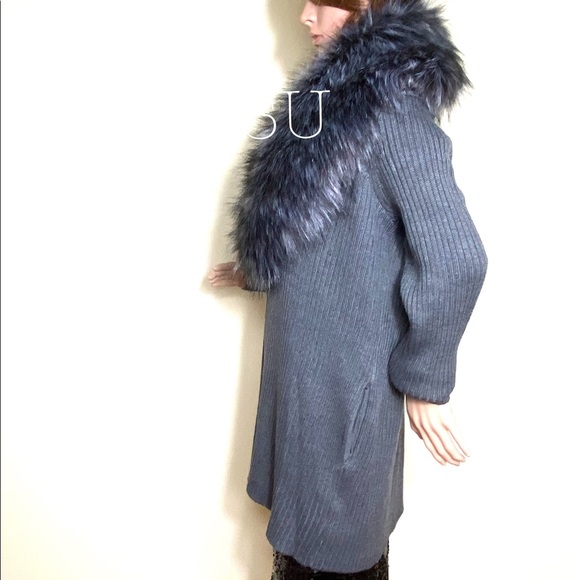 Michael Kors Women’s Faux Fur Cardigan Derby - Picture 3 of 14